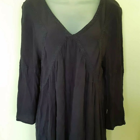 Eyeshadow Brand Vintage Boho Top Navy 3/4 Sleeve Tunic with Appliqué Size L EUC - Picture 2 of 8